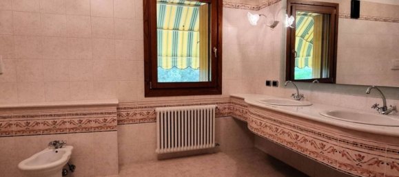 6 rooms Villa in Pordenone, Italy No. 154317 37