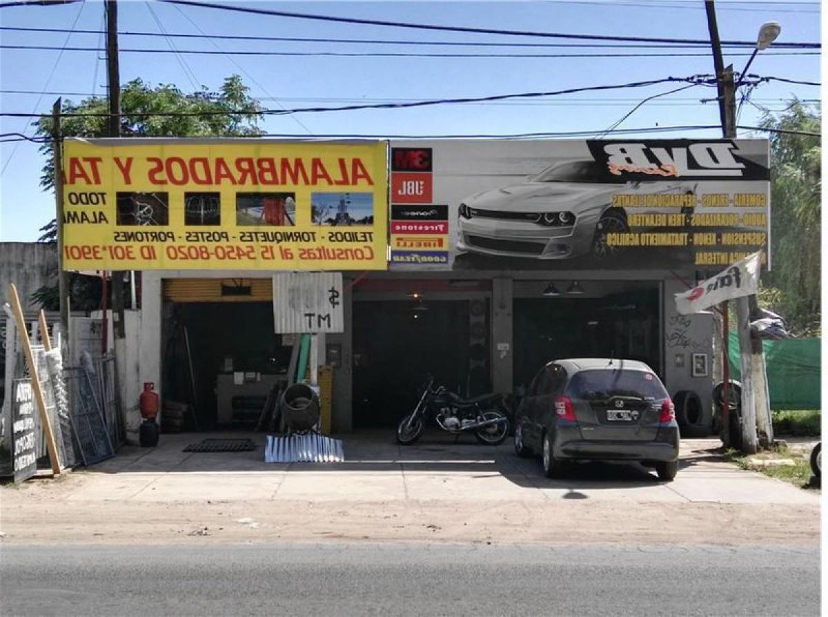 240m² Commercial property in Pilar, Argentina No. 27463