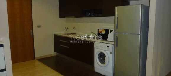 2 bedrooms Condo in Bangkok, Thailand No. 7711 4