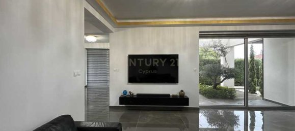 3 bedrooms House in Limassol, Cyprus No. 6520 9