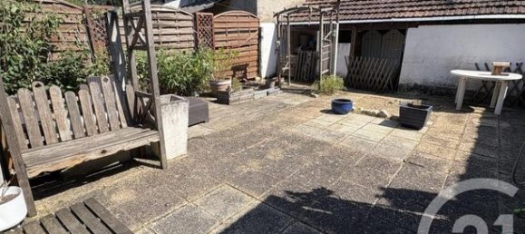 4 bedrooms House in Chateauroux, France No. 301820 6