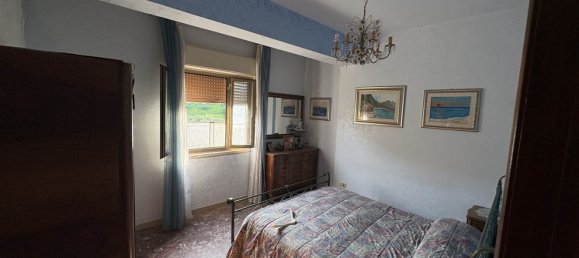 Квартира с 3 комнатами в Мессина, Италия № 49349 15