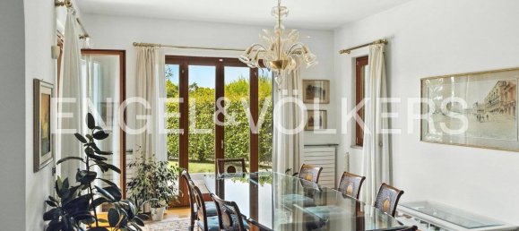 6 غرف نوم فيلا في Luvinate, Italy رقم 292787 12