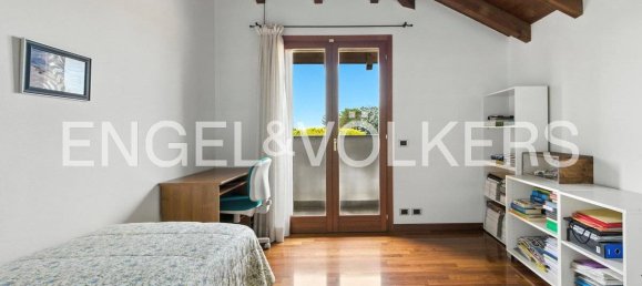 6 غرف نوم فيلا في Luvinate, Italy رقم 292787 32