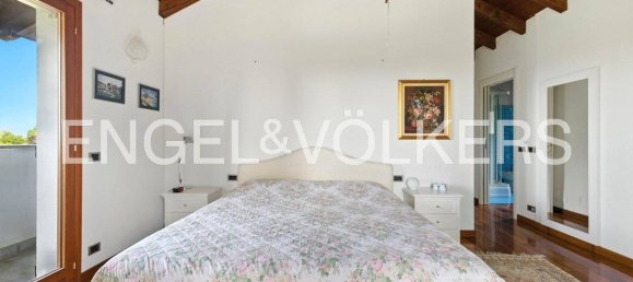 6 غرف نوم فيلا في Luvinate, Italy رقم 292787 43