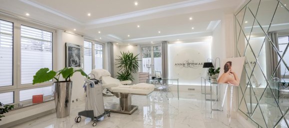 Oficina en Biberach, Germany 196 m² No. 17542 2