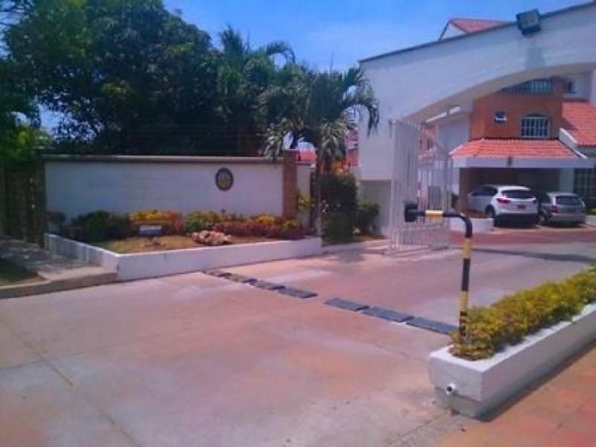 Casa de 4 dormitorios en Atlántico, Colombia No. 5822