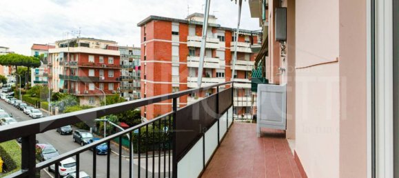 2 bedrooms Apartment in Livorno, Italy No. 307926 11