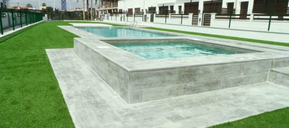 3 bedrooms Townhouse in Pilar de la Horadada, Spain No. 9032 4