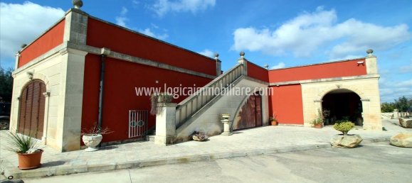 3 bedrooms Villa in Corigliano d'Otranto, Italy No. 173865 2