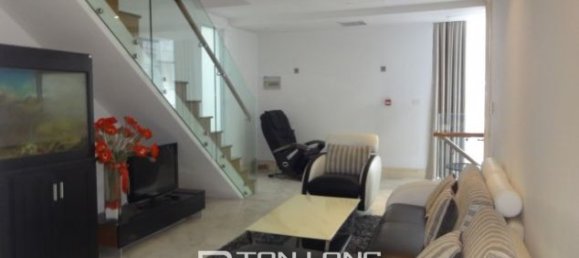 Villa de 4 dormitorios en Tay Ho, Vietnam No. 3563 10