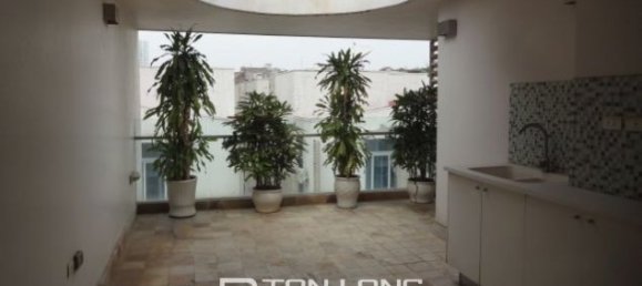 Villa de 4 dormitorios en Tay Ho, Vietnam No. 3563 22