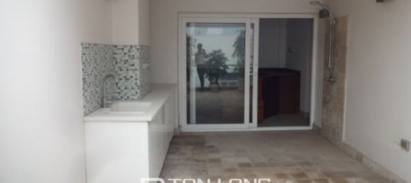 Villa de 4 dormitorios en Tay Ho, Vietnam No. 3563 18