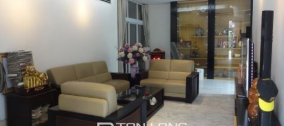 Villa de 4 dormitorios en Tay Ho, Vietnam No. 3563 3