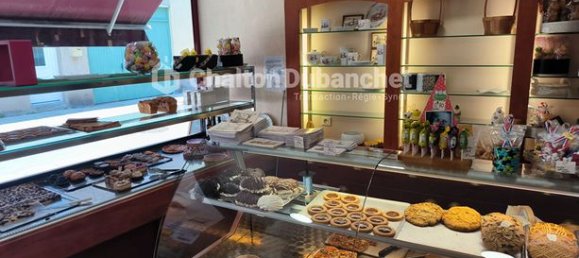 Gewerbliche Immobilie in Loire, France 130m², Nr. 304505 4