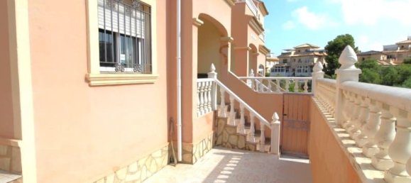 3 bedrooms House in Alicante, Spain No. 181555 8