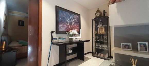 2 bedrooms Apartment in Milan, Italy No. 320691 4