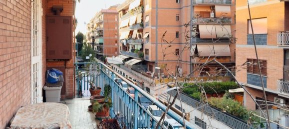 3 bedrooms Apartment in Rome, Italy No. 312413 21