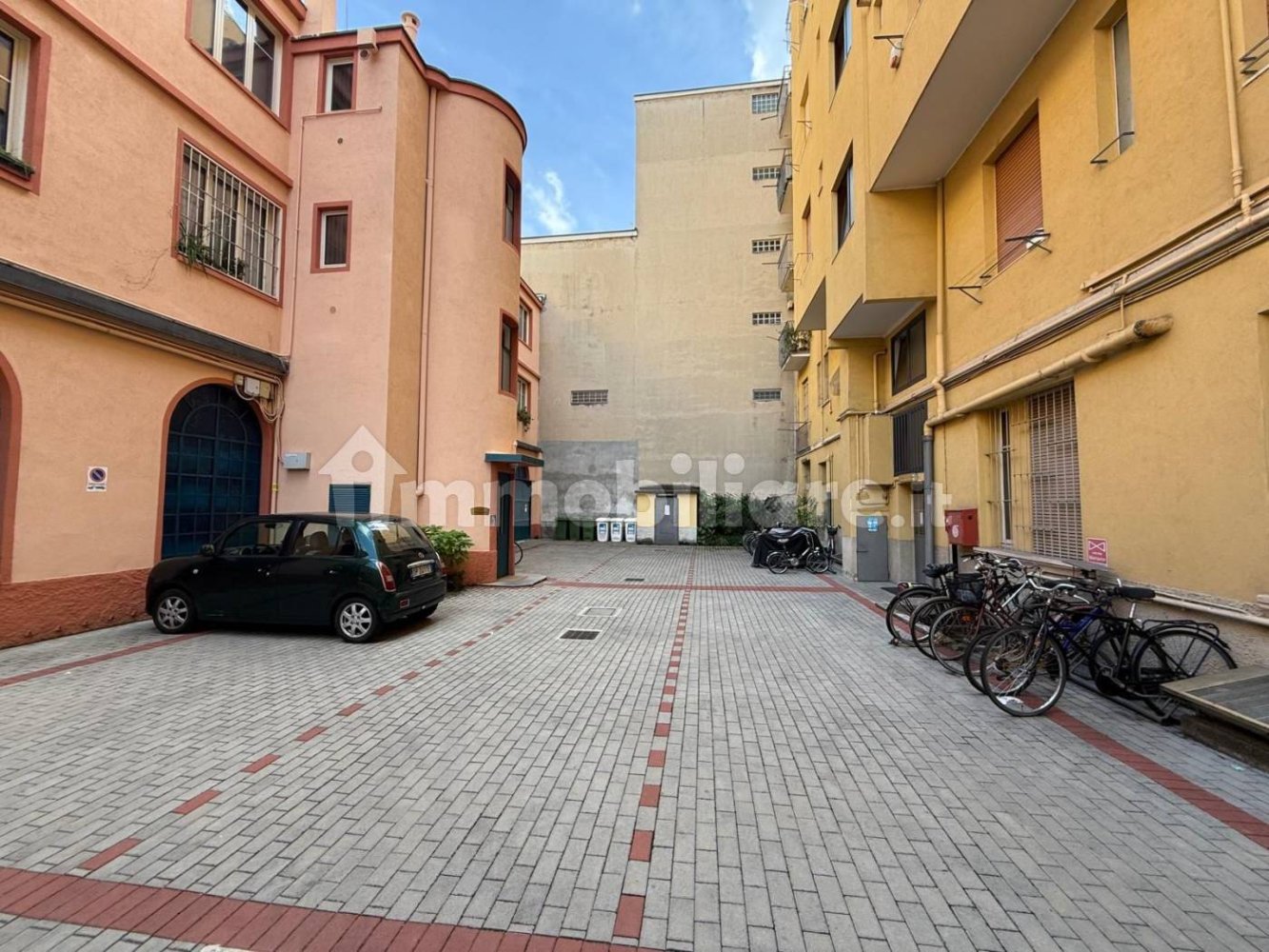 4-Zimmer Büro in Milan, Italy, Nr. 347556