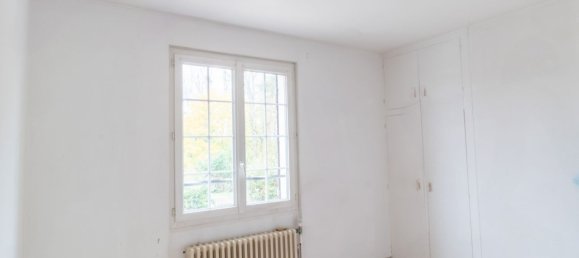 Casa de 3 dormitorios en Montbouy, France No. 56503 5