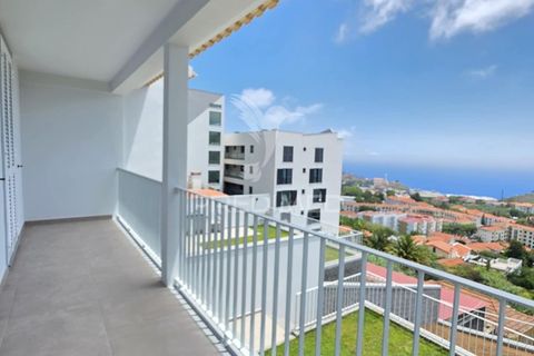 Casa de 3 dormitorios en Funchal, Portugal No. 227309