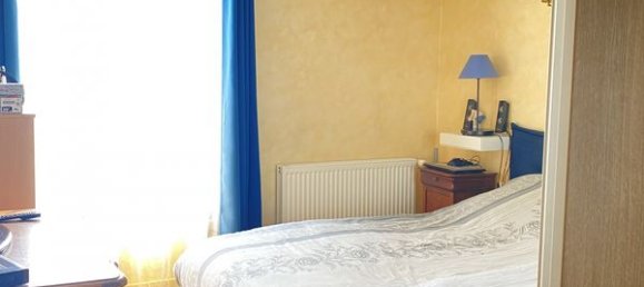 5 bedrooms House in Cauffry, France No. 74101 6