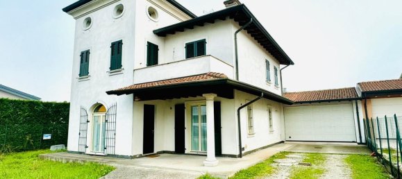 5 rooms Villa in Visano, Italy No. 237727 2