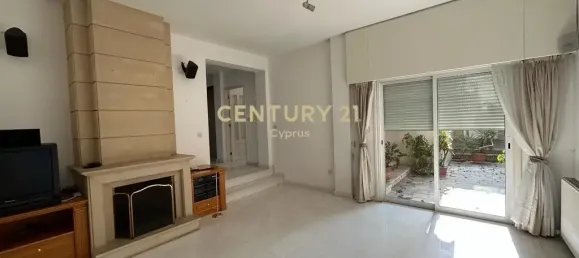 5 bedrooms Villa in Limassol, Cyprus No. 752 9