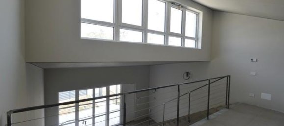 Casa de 4 habitaciónes en Pavia, Italy No. 9428 25