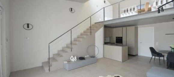 Casa de 4 habitaciónes en Pavia, Italy No. 9428 9