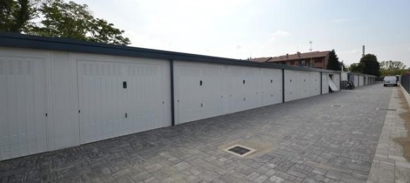 Casa de 4 habitaciónes en Pavia, Italy No. 9428 31