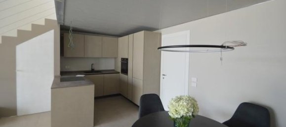 Casa de 4 habitaciónes en Pavia, Italy No. 9428 12