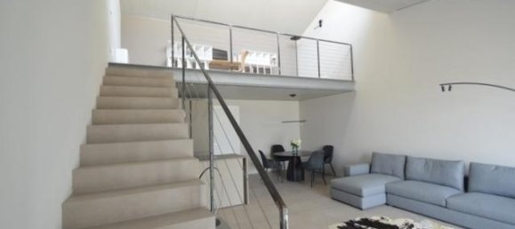 Casa de 4 habitaciónes en Pavia, Italy No. 9428 10