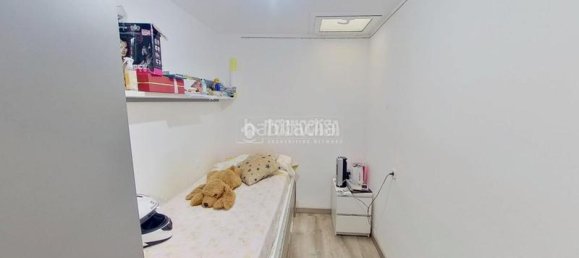 Casa de 4 dormitorios en Sabadell, Spain No. 175213 8