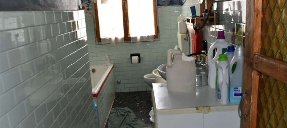 7-salle Appartement à Cazzano Sant'Andrea, Italy No. 187728 8