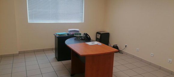 8 rooms Commercial property in Chateau-Renault, France No. 47070 8