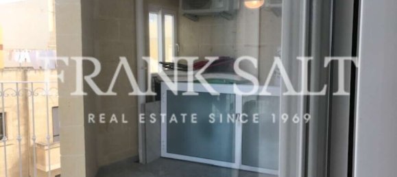 3 bedrooms Apartment in Xaghra, Malta No. 5752 10