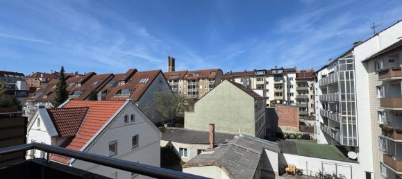 Квартира с 2 комнатами в Штутгарт, Германия № 115830 3