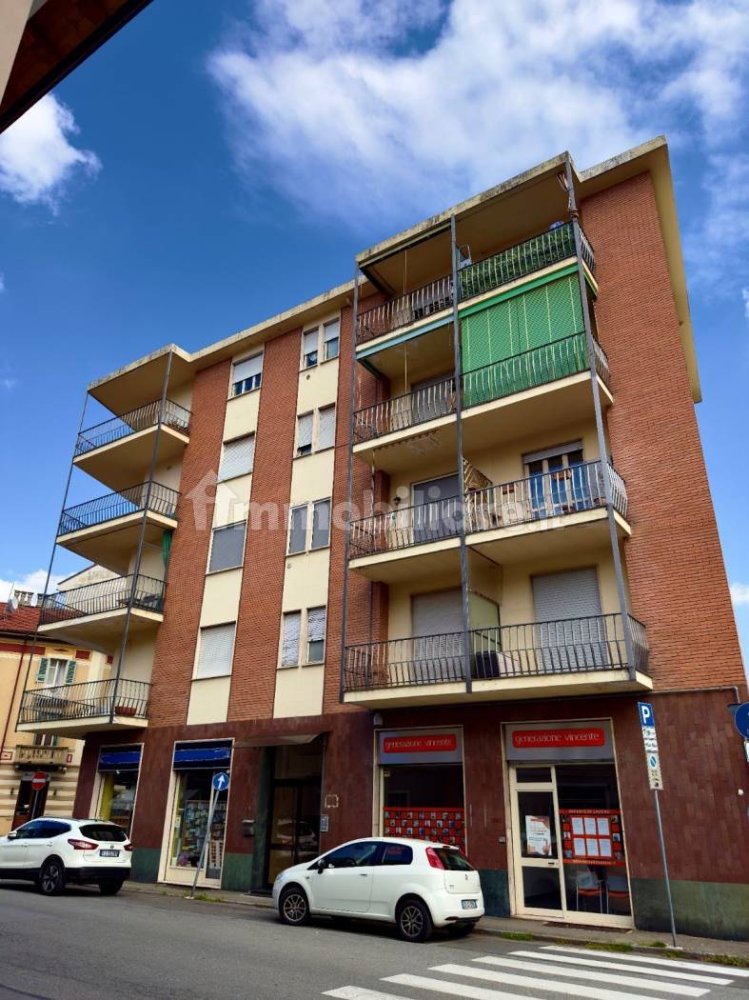 Apartamento T1 em Pinerolo, Italy N.º 331450