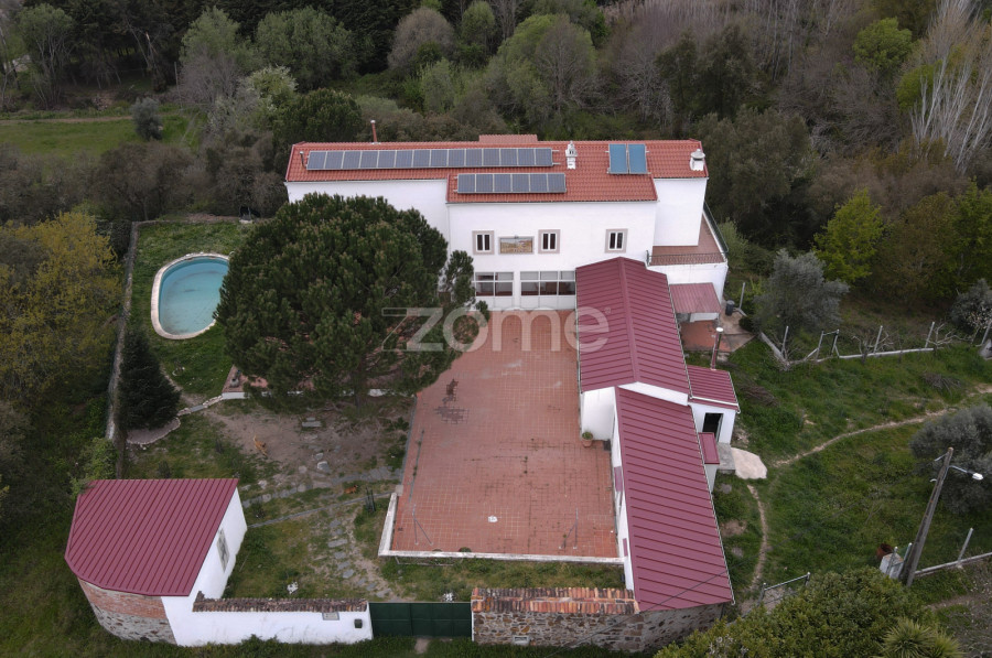 5 bedrooms House in Lousa, Portugal No. 16190