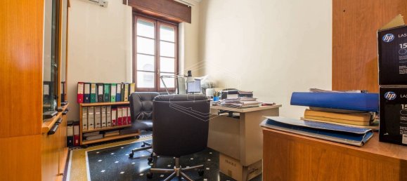 مكتب في Genoa, Italy 212متر مربع رقم 271844 15