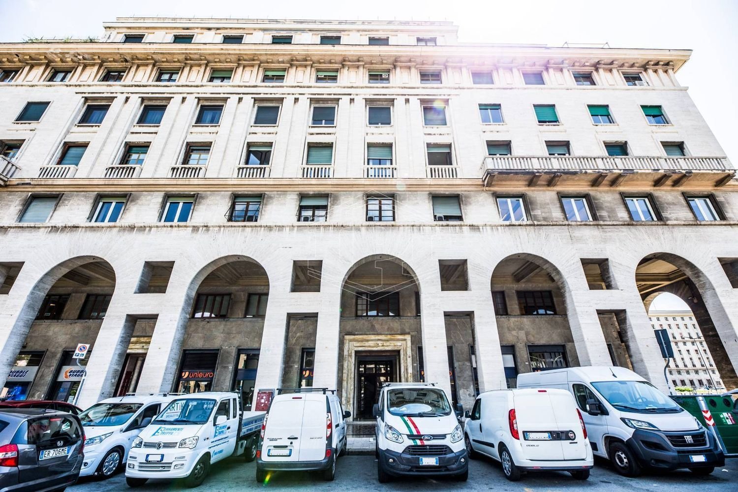 Bureau à Genoa, Italy 212m² No. 271844