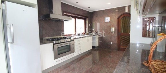 5 bedrooms House in Coimbra, Portugal No. 186648 7