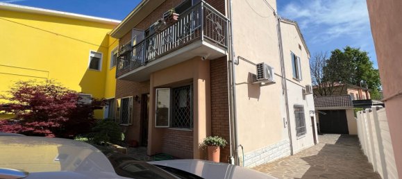5 rooms Villa in Gonzaga, Italy No. 253880 7