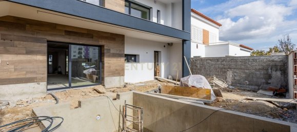 5 bedrooms Villa in Loures, Portugal No. 127244 8