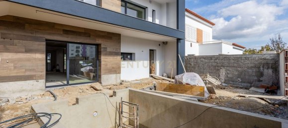 5 bedrooms Villa in Loures, Portugal No. 127244 7