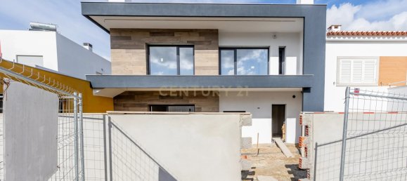 5 bedrooms Villa in Loures, Portugal No. 127244 2