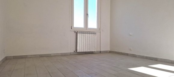 5 rooms Apartment in Rosignano Marittimo, Italy No. 137190 14