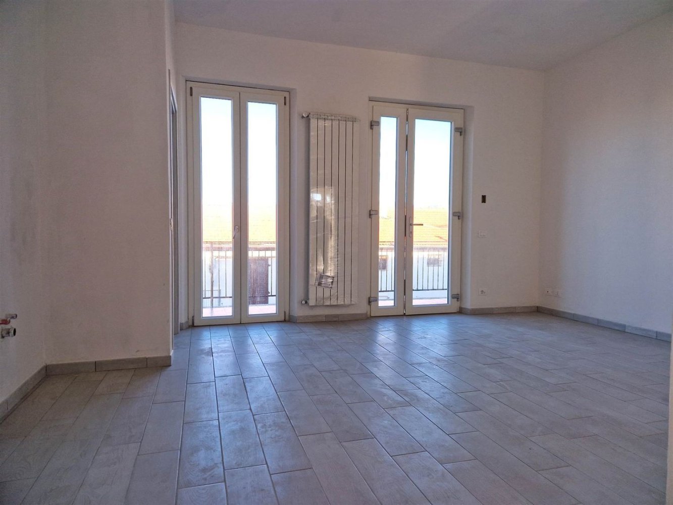 5 rooms Apartment in Rosignano Marittimo, Italy No. 137190