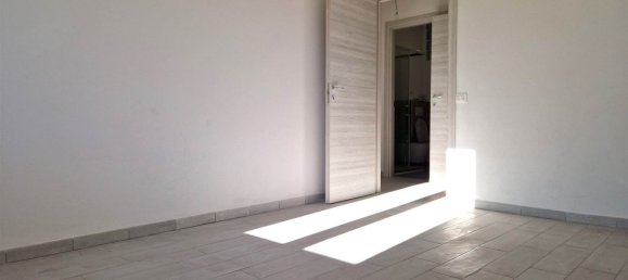 5 rooms Apartment in Rosignano Marittimo, Italy No. 137190 13